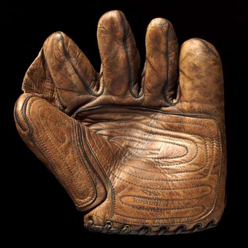 1924-26 Spalding F3 Fielders Choice Tornado Palm Front